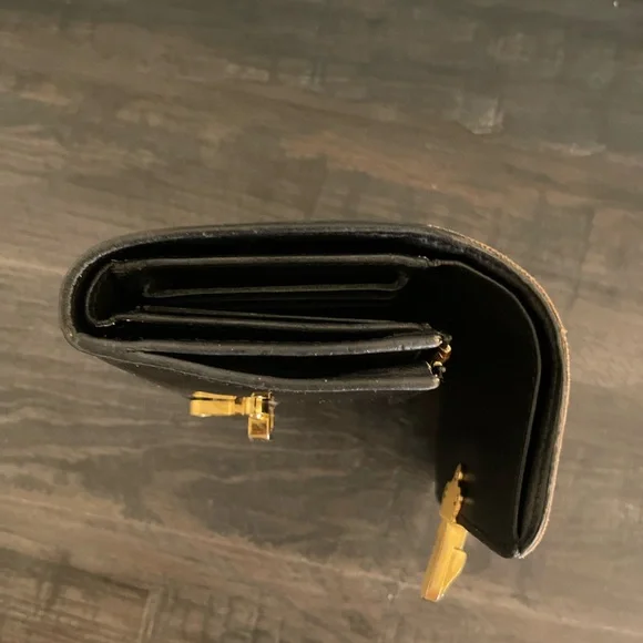 Louis Vuitton Patent Mono Compact Wallet - Picture 10 of 15